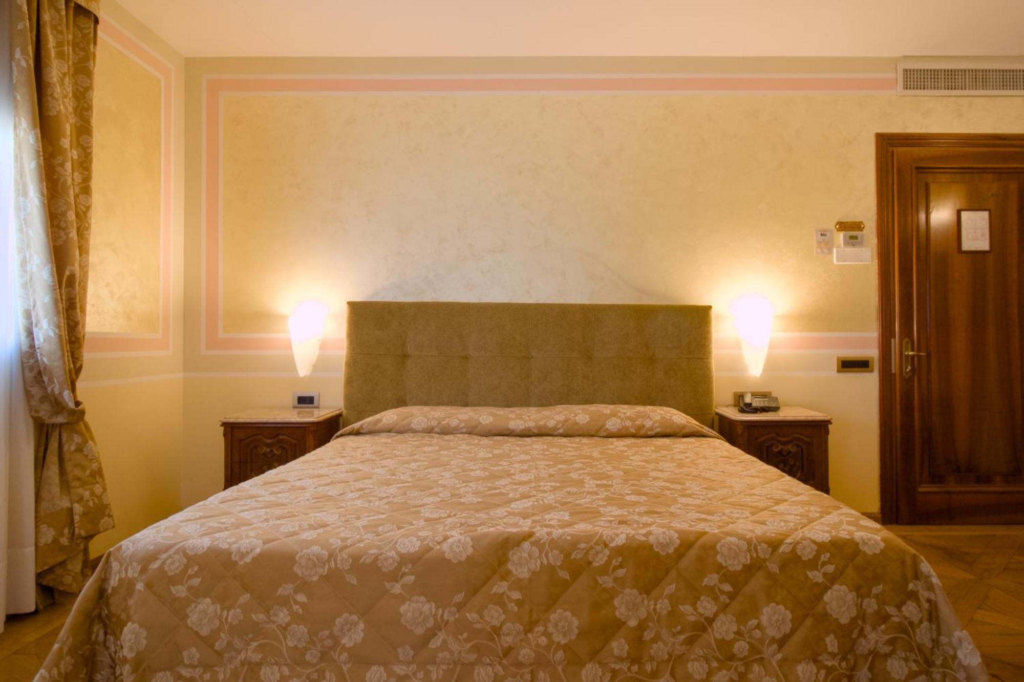 Hotel Villa Stucky Mogliano Veneto Room photo